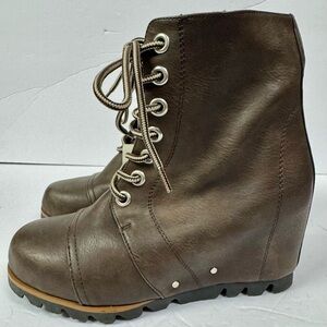 Esprit Dark Brown Lace-Up Wedge Boots